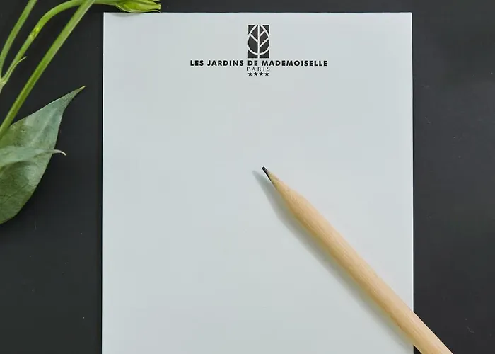 Jardins De Mademoiselle & Paris