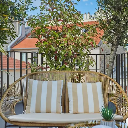Jardins De Mademoiselle & Παρίσι