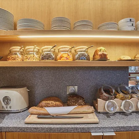 وسبا جاردينز دو مادبمويزل فندق باريس