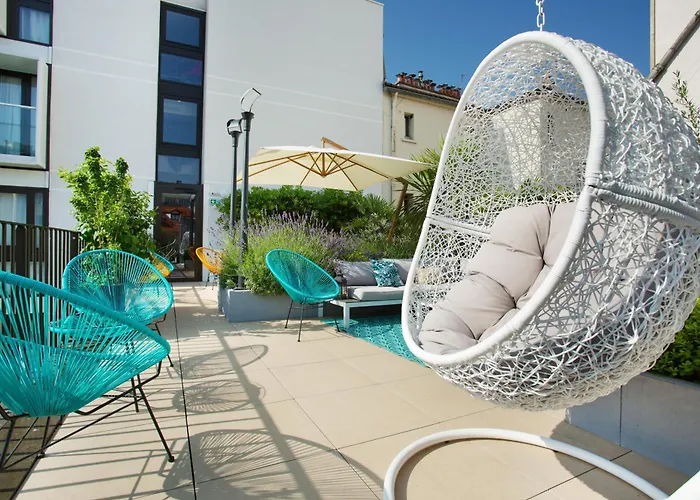 Otel Jardins De Mademoiselle &